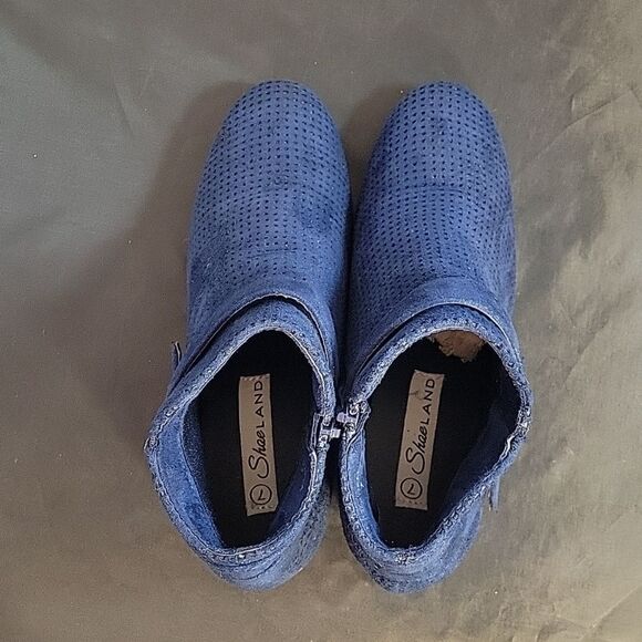 SHOE LAND SIDE ZIP CLOSURE ROUND TOE  SUEDE BOOTIE - Picture 7 of 13